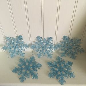 Set of 5 blue snowflakes